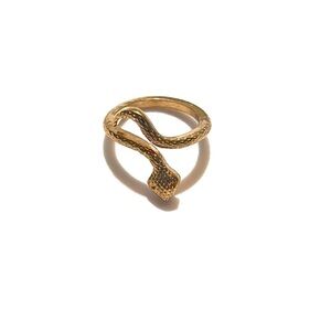 Elegant Gold Snake Ring